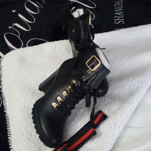 Black Boots with thick heel